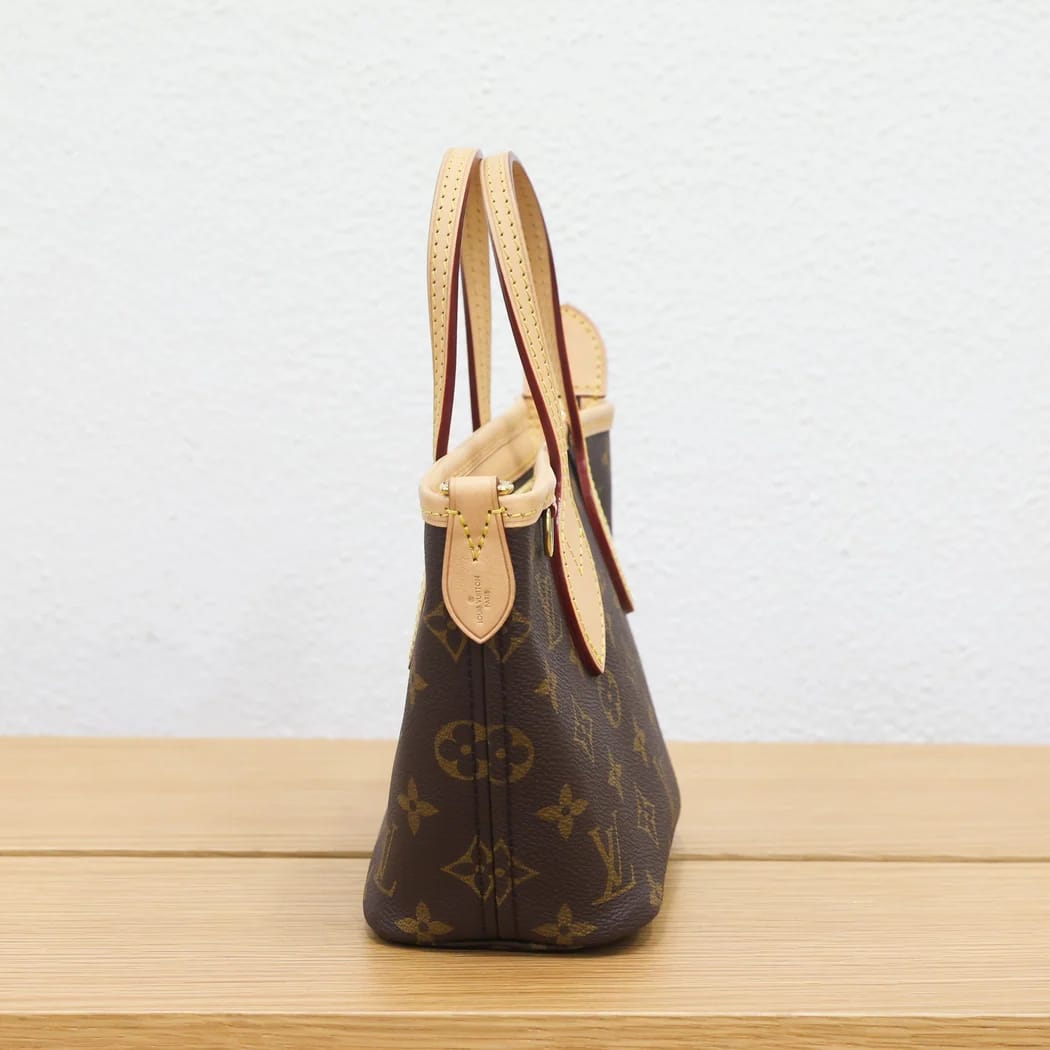 Louis Vuitton Neverfull Bag