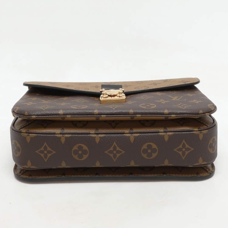 Louis Vuitton Pochette  Metis Bag